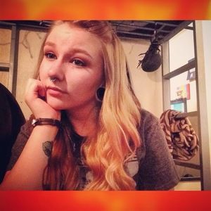 Meet your Posher, Kelly